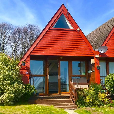 Clifftop Chalet With Pool Deal Exterior photo