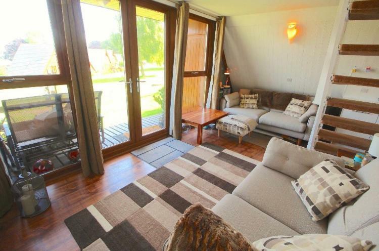 Clifftop Chalet With Pool Deal Exterior photo